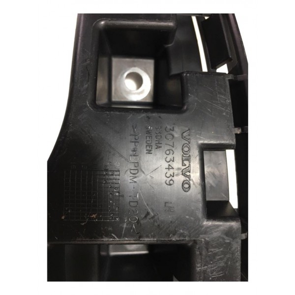 Guia Parachoque Volvo Xc60 Traseiro Esquerdo 2012 30763439