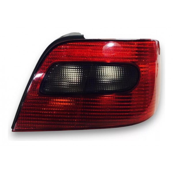 Lanterna Fume Citroen Xsara Hatch Direita 1998 2002 Direito Vermelho