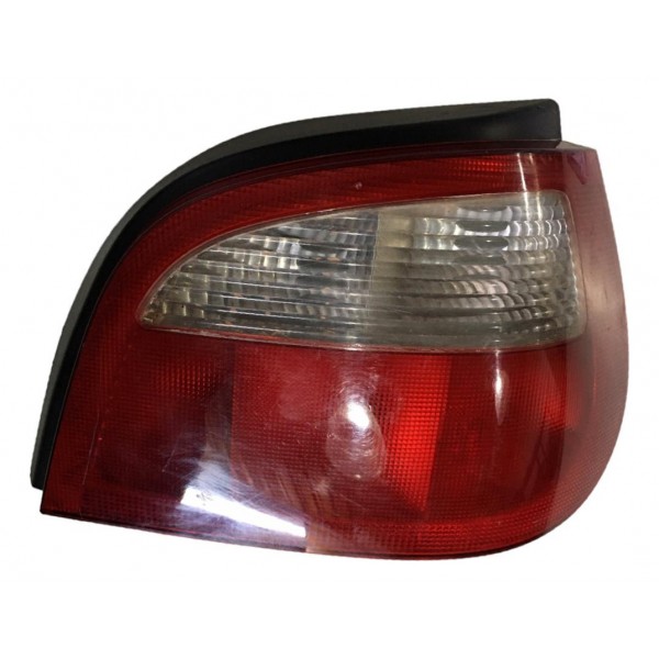 Lanterna Renault Megane Hatch Traseira Direito 2000 2005 Direito Vermelho