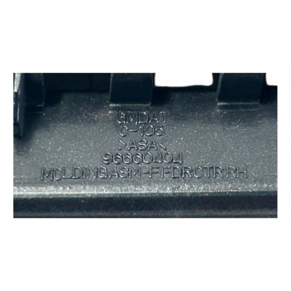 Moldura Paralama Gm Captiva Direito 2008 2009 2010 2011 2012